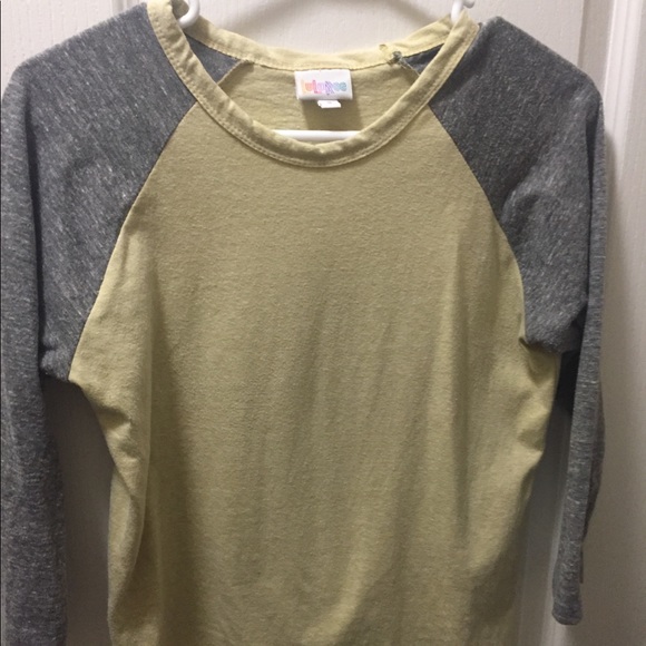 Lularoe Randy Tee - Picture 2 of 3